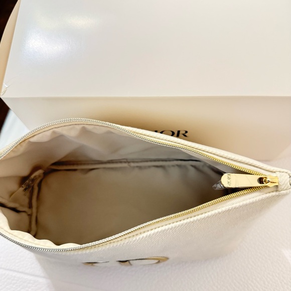 Dior Cream Cosmetic Bag with Gold Details - Picture 4 of 4
